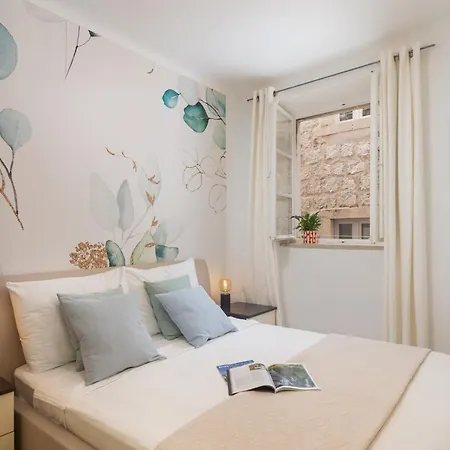 Mala Ema Apartment *