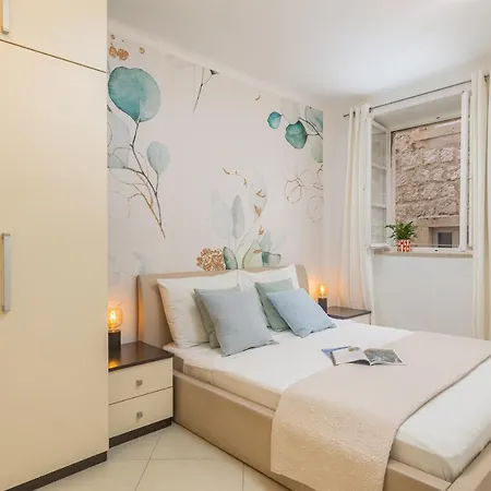 Apartment Mala Ema