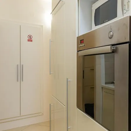 Mala Ema Apartamento *
